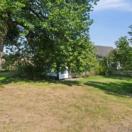 بيت للعطل Cozy Summer House On Bornholm