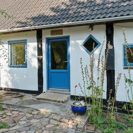 بيت للعطل Cozy Summer House On Bornholm